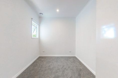 Photo of property in 69 Ranui Crescent, Khandallah, Wellington, 6035