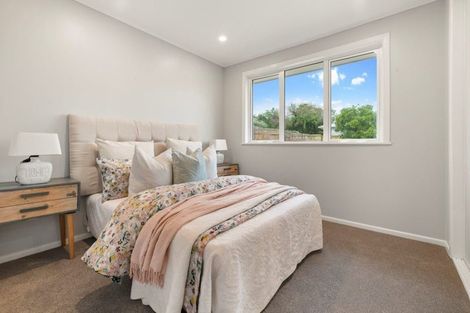 Photo of property in 37 Cardiff Road, Pakuranga, Auckland, 2010