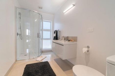 Photo of property in 31a Dawnhaven Drive, Te Atatu Peninsula, Auckland, 0610