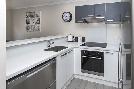 Photo of property in 50 Chapel Road, Flat Bush, Auckland, 2019