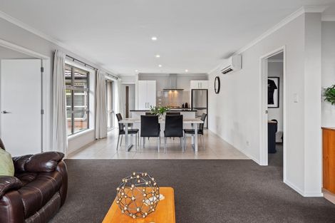 Photo of property in 16d Crown Close, Prebbleton, 7604