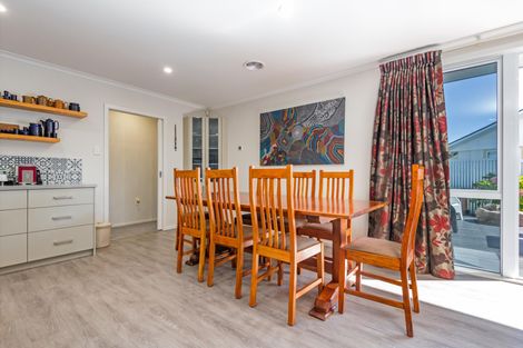 Photo of property in 3 Firth Place, Awapuni, Palmerston North, 4412