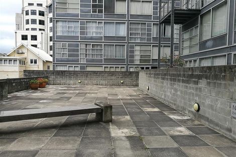 Photo of property in St Pauls Apartments, 81/43u Mulgrave Street, Thorndon, Wellington, 6011