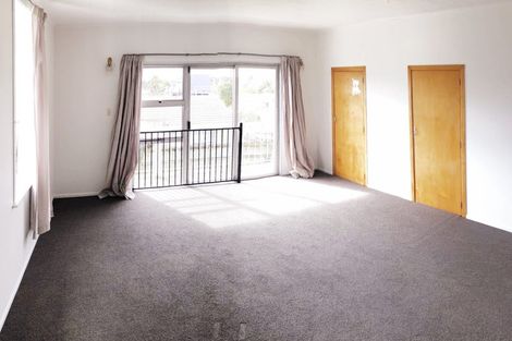 Photo of property in 86 Harrington Road, Henderson, Auckland, 0610