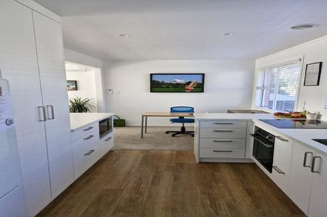 Photo of property in 1/239 Carrington Street, Vogeltown, New Plymouth, 4310