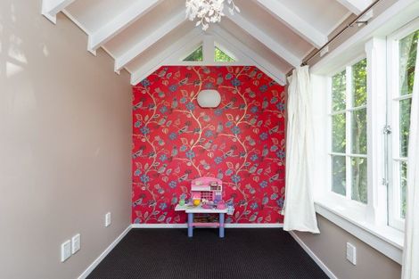 Photo of property in 15a Reading Street, Greytown, 5712