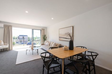 Photo of property in 2/41 Thackeray Street, Hamilton Lake, Hamilton, 3204