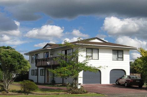 Photo of property in 141 West Harbour Drive, West Harbour, Auckland, 0618