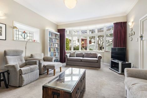 Photo of property in 211 The Parade, Island Bay, Wellington, 6023