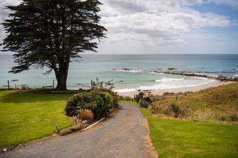 Photo of property in 506 The Nuggets Road, Ahuriri Flat, Kaka Point, 9271