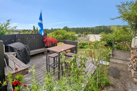 Photo of property in 3 Rose Street, Waipawa, 4210