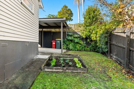 Photo of property in 1/15 Stanley Avenue, Milford, Auckland, 0620