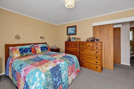 Photo of property in 30 Wellington Street, Hawera, 4610