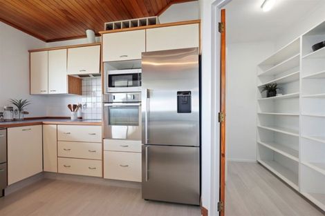 Photo of property in 60 Lee Road, Hannahs Bay, Rotorua, 3010
