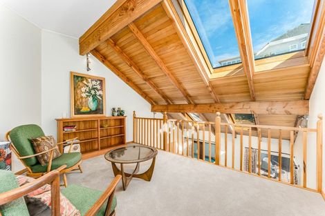 Photo of property in 14 Sefton Street, Wadestown, Wellington, 6012