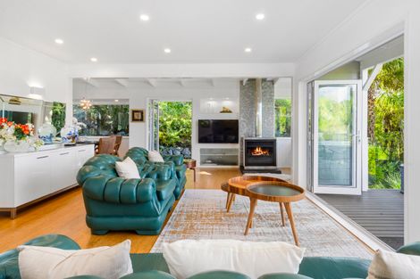 Photo of property in 15 Martin Road, Matakana, Warkworth, 0985