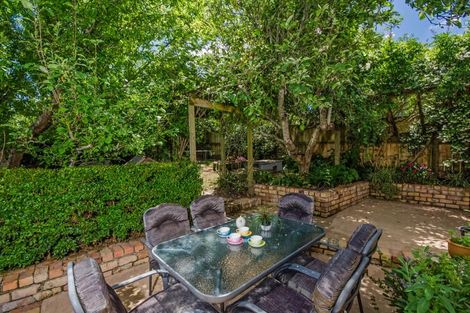 Photo of property in 30 Puriri Street, Helensville, 0800