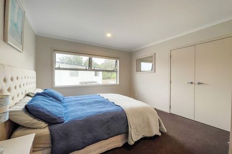 Photo of property in 50u2 Banbury Crescent, Fairfield, Hamilton, 3214