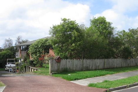 Photo of property in 6 Princess Maria Place, Massey, Auckland, 0614