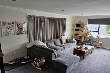 Photo of property in 13 Alton Grove, Masterton, 5810