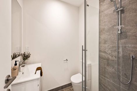 Photo of property in 5/721 Te Atatu Road, Te Atatu Peninsula, Auckland, 0610