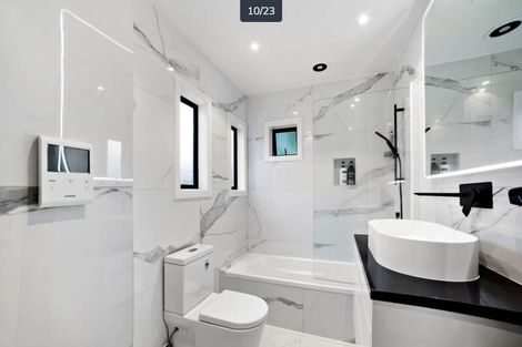 Photo of property in The Grange, 61/92 Bush Road, Albany, Auckland, 0632