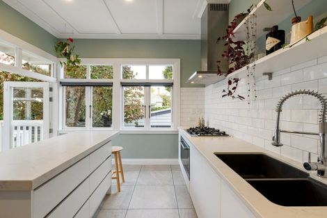 Photo of property in 222 River Road, Claudelands, Hamilton, 3214