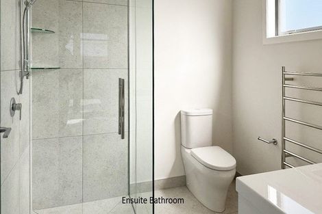 Photo of property in 17 George Yee Place, Taradale, 4112