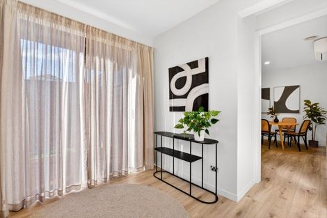 Photo of property in 27 Jervois Road, Jervoistown, Napier, 4112