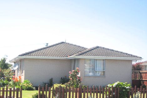 Photo of property in 21 Pensacola Crescent, Broomfield, Christchurch, 8042