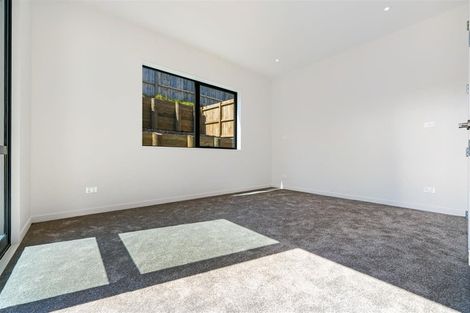 Photo of property in 21 Whakairo Crescent, Gulf Harbour, 0930
