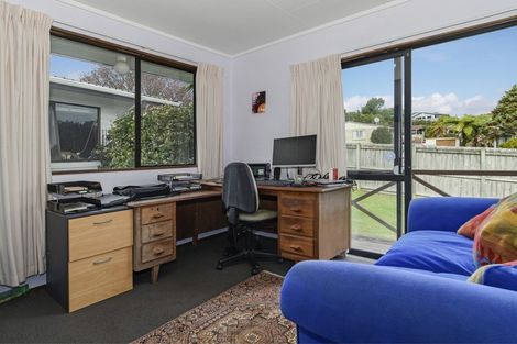Photo of property in 60 Victory Street, Welcome Bay, Tauranga, 3112