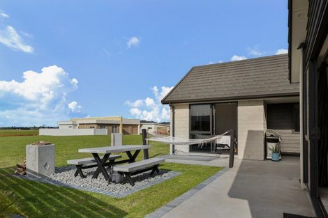 Photo of property in 3 Awatea Drive, Whitianga, 3510