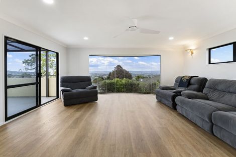 Photo of property in 223 Hill Road, The Gardens, Auckland, 2105