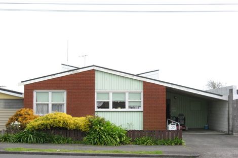 Photo of property in 22 Kowhai Street, Strandon, New Plymouth, 4312