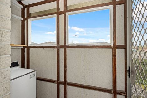 Photo of property in 18 Leonie Place, Aranui, Christchurch, 8061