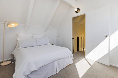 Photo of property in 2/24 Great South Road, Papakura, 2110