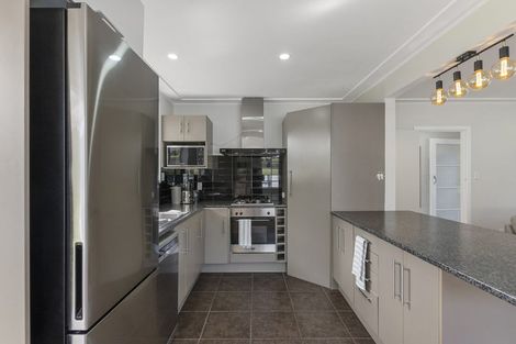 Photo of property in 23 Epping Road, Henderson, Auckland, 0610