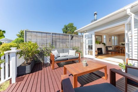Photo of property in 18a Gilliam Street, New Lynn, Auckland, 0600