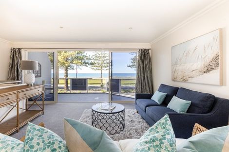 Photo of property in 627 Marine Parade, Napier South, Napier, 4110