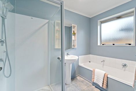 Photo of property in 12 Redcastle Drive, East Tamaki, Auckland, 2013