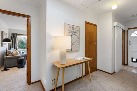 Photo of property in 129 Ruskin Road, Newlands, Wellington, 6037