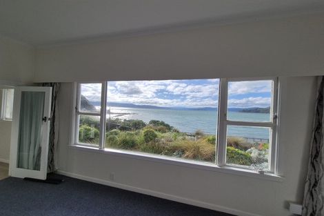 Photo of property in 68 Evans Bay Parade, Roseneath, Wellington, 6021