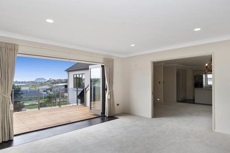 Photo of property in 5 Glenpark Crescent, Bethlehem, Tauranga, 3110