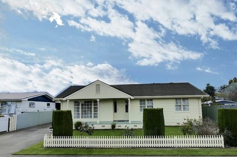 Photo of property in 21 Frickleton Street, Taradale, Napier, 4112