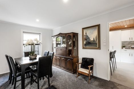 Photo of property in 215 Bay View Road, Saint Clair, Dunedin, 9012