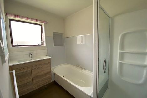 Photo of property in 2/139 Gills Road, Half Moon Bay, Auckland, 2014