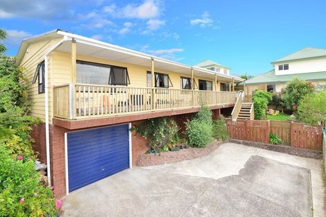 Photo of property in 8b Ladies Mile, Manly, Whangaparaoa, 0930
