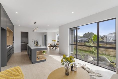 Photo of property in 52 Pukemarino Road, Waimauku, 0812