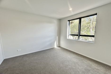 Photo of property in 2/10 Surrey Street, Linwood, Christchurch, 8062